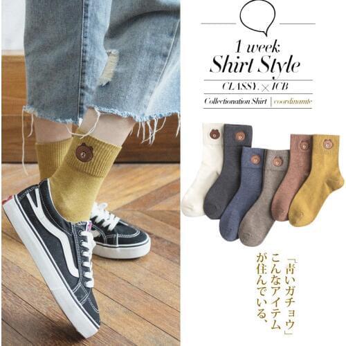 1 Pair/lot 2018 Autumn Winter New Cartoon Solid Color Embroidered Bear Cute Ladies Cotton Socks for Women