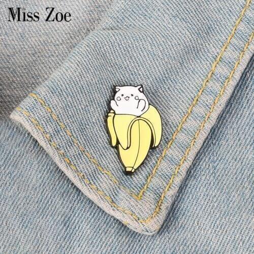 Cat Banana Enamel Pins Cartoon Animal Fruit Brooches Badge Denim jeans Lapel Pin Cute Kitten Jewelry Gift for Friends Kids