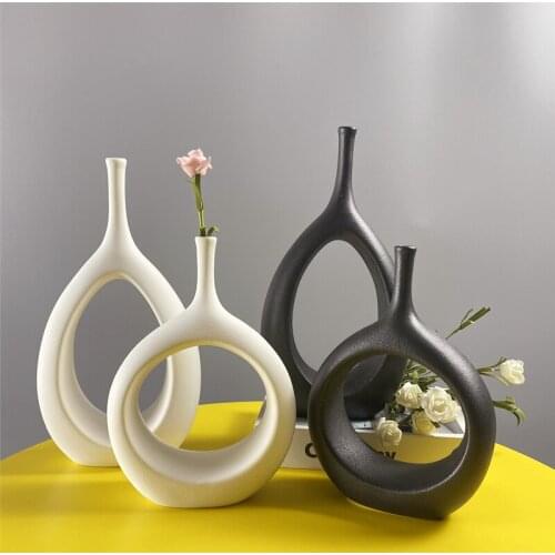 Creative Ceramic Hollow Out Flower Vase Figurines Nordic Modern Planter Pots Living Room Desktop Interior Decorative Decorations