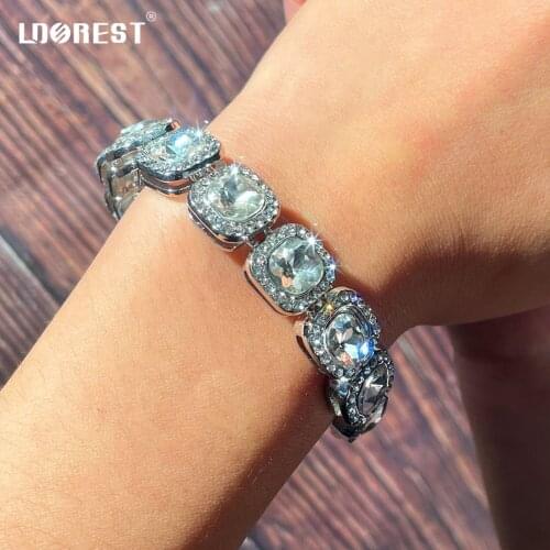 IDEREST Bracelets With Charms