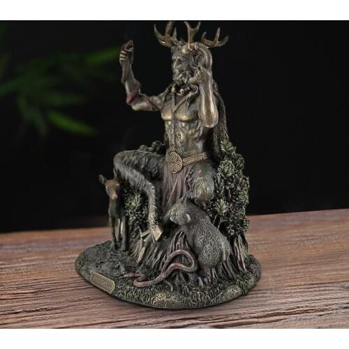 Cernunnos Horned Animal God Figurine Resin Underworld God Sculpture Decor Art Figurine Study Room Window Artware