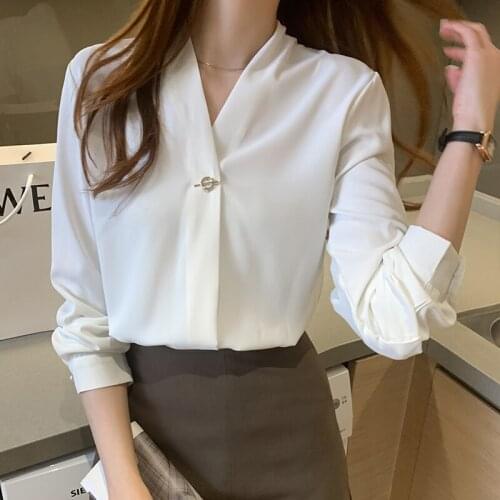 Chikichi 2021 Spring New Korean Version of The Wild V-neck Long-sleeved Shirt Office Professional White Pullover Top Women