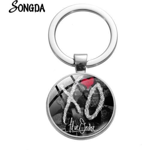 XO The Weeknd Creative Keychain Popular Canada Singer Poster Series High Quality Glass Dome Key Ring for Fans Friend Gift