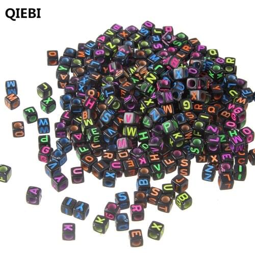 QIBEI Alphabet Beads Acrylic Bead with Letters 200PCs color DIY Letter Beads For Bracelet Accessories for Jewelry Mixed 6mm*6mm