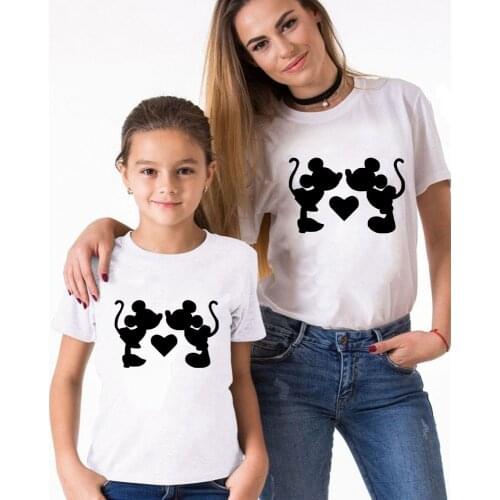 Fashion Family Matching Clothes Mickey Minnie Love Print White O-neck Family Look Tshirts Mama Girls Father Son Family Outfits