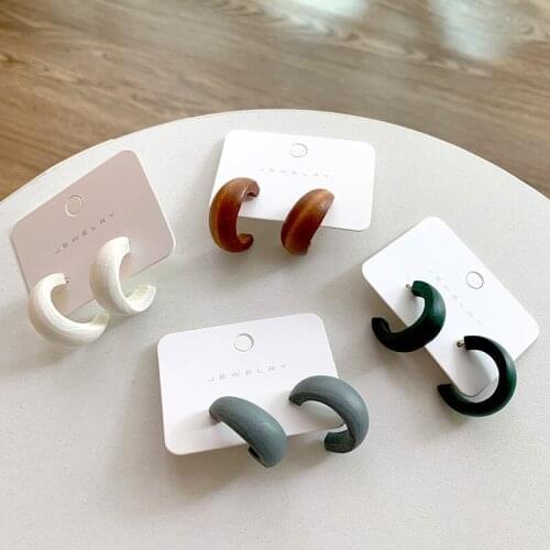 Lifefontier Creative Moon Shape Wooden Hoop Earrings for Women Vintage C-Type Irregular Wood Earrings Jewelry Gift