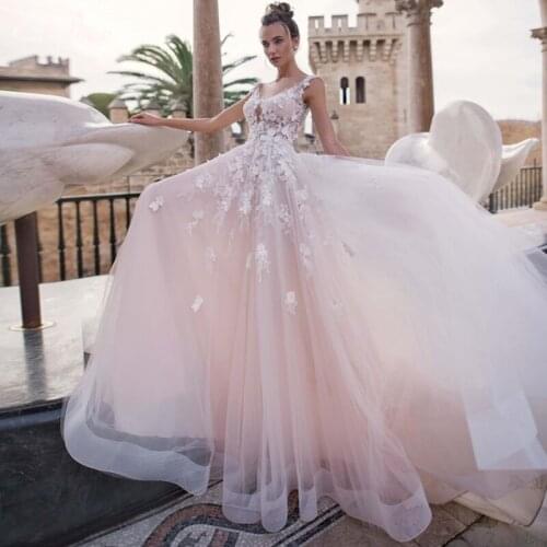 EVALOVE Gorgeous Flowers Appliques Customized A-Line Wedding Dresses Luxury Scoop Neck Beading Tank Sleeve Princess Bridal Gown