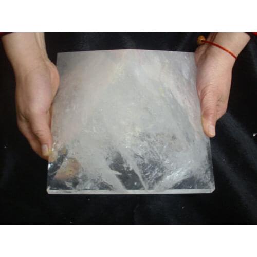 Xd j00539 HUGE NATURAL CLEAR RAINBOW QUARTZ CRYSTAL PYRAMID HEALING