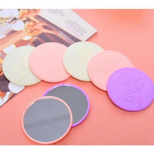 7cm/2.76in Creative Cartoon Embossed Round Mini Pocket Makeup Mirror Single Side Compact Cosmetic Tool Travel Portable 667D