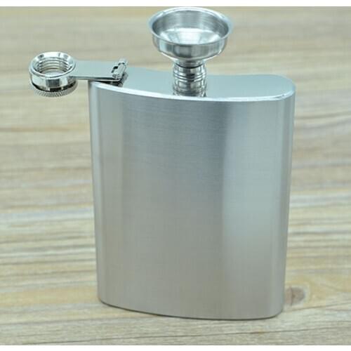1 Pcs 8 Oz Stainless Steel Hip Flask (with Small Funnel) Portable Vodka Rum Hip Flask Easy To Go Out Outdoor Kettle Personality