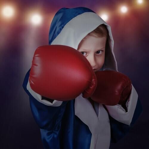 Sotf Boxing Gloves MMA Children Free Fighting Sanda Competition Muay Thai Guantes De Boxeo Training Mens Womens Sports Equipment