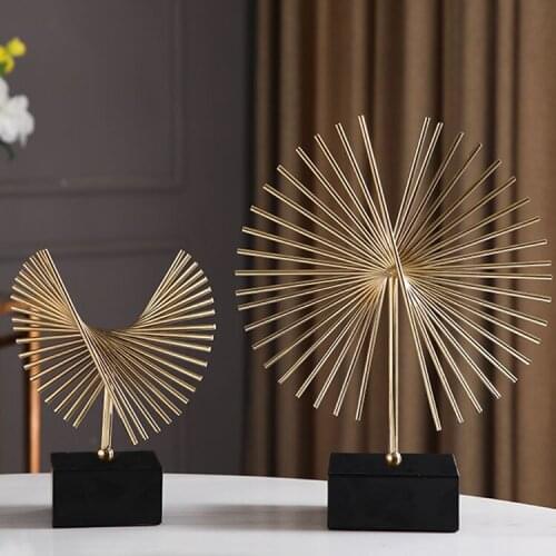 Nordic Creative New Products Iron Crafts Flying Eagle Sculpture Decoration Home Adornment Living Room Bedroom Desktop Ornaments