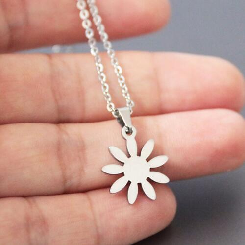 1pc Sunflower Stainless Steel Necklace Cute Charms Pendants Necklaces Women Kids Fashion Jewelry Accessories