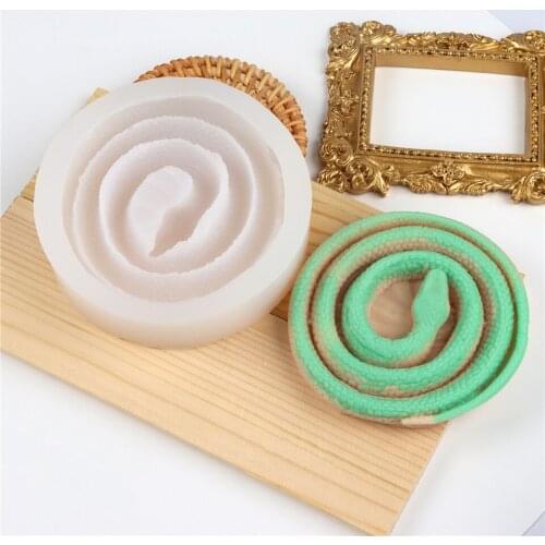 Snake Candle Soap Molds Soap Roll up Like Bubble Gum Plaster Animal Epoxy Resin Molds Fondant Baking Mould Chocolate Cake Mould
