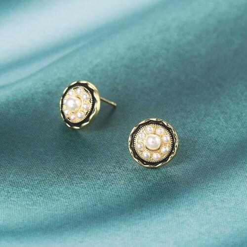 Imitation Pearls Stud Earrings For Women Cute Round Flower Christmas Gift Yellow Gold Color Piercing Wholesale Jewelry E032