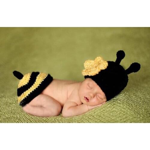 Baby Handmade Crochet Clothing Suit Children Photography Cartoon Bees Clothing Soft Woven Hat Pants Photo Props