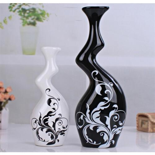 European simple creative Jingdezhen ceramic ornaments Wine cabinet TV cabinet living room bedroom hall creative furnishings