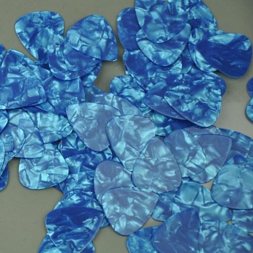 100pcs New Medium 0.71mm Celluloid Guitar Picks Plectrums Sky blue No Print