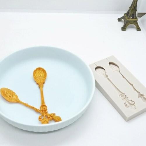 2 Cavities 3D Chocolate Fondant Mold Silicone Cupcake Fondant Cookie Spoon Shaped Decorating Moulds Desserts Decorations