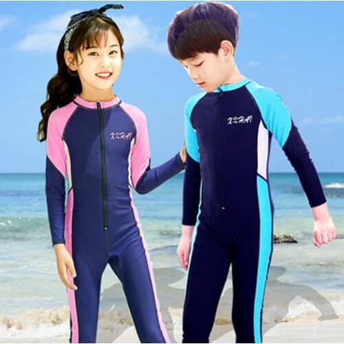 Childrens one-piece swimsuit long sleeved sunscreen swimwear