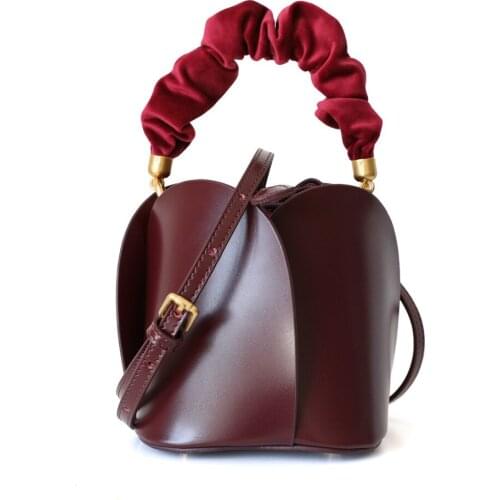 2021 Genuine Leather Bucket Bag Women Leather Handbag Custom Niche Design Shoulder Bag