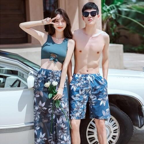 2021 Summer New Couple Swimsuit Floral Print Sexy Crop Top Pants Women Swimwear 2 Piece Set Seaside Beach Wear Men Swim Trunks