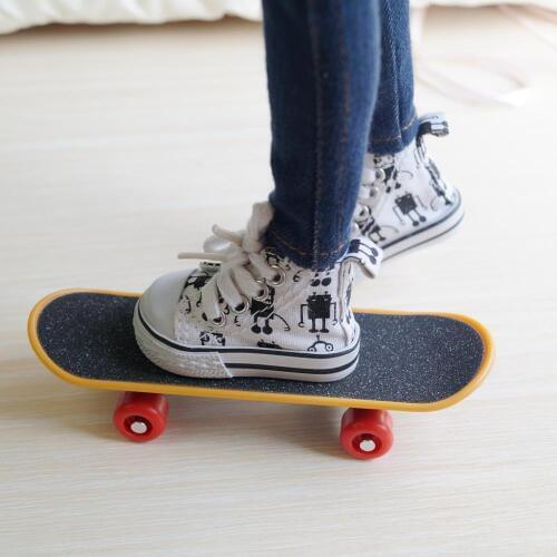 HEDUOEP Skateboards And Scooters