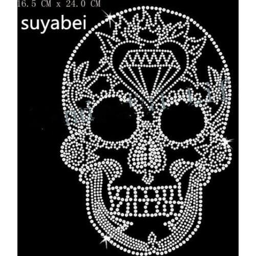 2pcs/lot Skull sticker appliques design stone hot fix rhinestone motif iron on crystal transfer patches for shirt