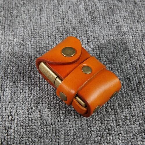 New Retro Handmade Lighter Cowhide Leather Case Protective Cover Wear Waist Belt Portable Man Cigarettes Storage Tool