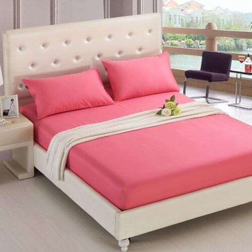 Solid Color Matress Protector Cover on the Bed Back Polyester Bedspread Sheet on Elastic Mattress Pad Covers