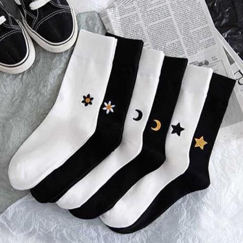 Flower/Star/Moon Patterrn Streetwear Style Women Ladies Socks White Black Cute Kawaii Breathable Cotton 1Pair Pile Harajuku Sox