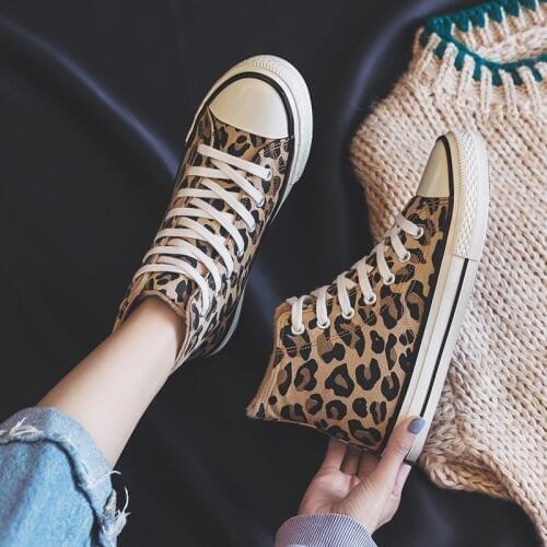 New leopard print canvas shoes for spring ins ins super hot student ulzzang cloth shoes Korean high top board shoes