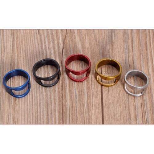 DHL 500pcs Creative Stainless Steel Beer Openers Finger Ring Ring-Shape Beer Bottle Opener Bar Tools
