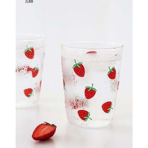 High Capacity Nordic Cute Glass Cup Strawberry Creative Transparent Water Cup Personality Breakfast Juice Milk Drinkware MM60BLB
