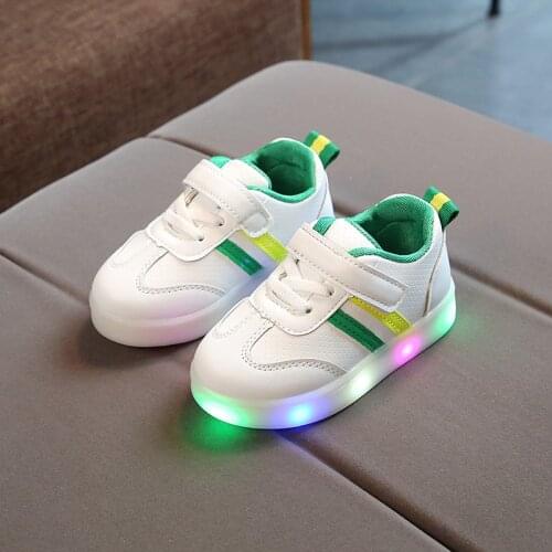 2021 New Children Luminous Shoes Boys Girls Stripe Sport Running Shoes Baby Lights Fashion Sneakers Toddler Kids LED Sneakers