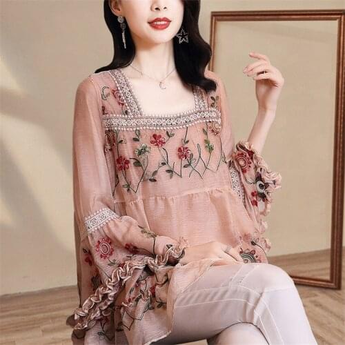 2021 New Vintage Women Lace Blouse Elegant Autumn Lady Embroidery Chiffon Blousas Shirt Bottomings Pullovers Basic Tops WZ1422