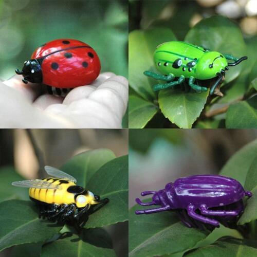 Battle Bugs in 4 Designs Battery Powered Mini Toys For Cats Ladybug Ladybird Hornet Beetle Cat Toys For Pets Home Graden Decor