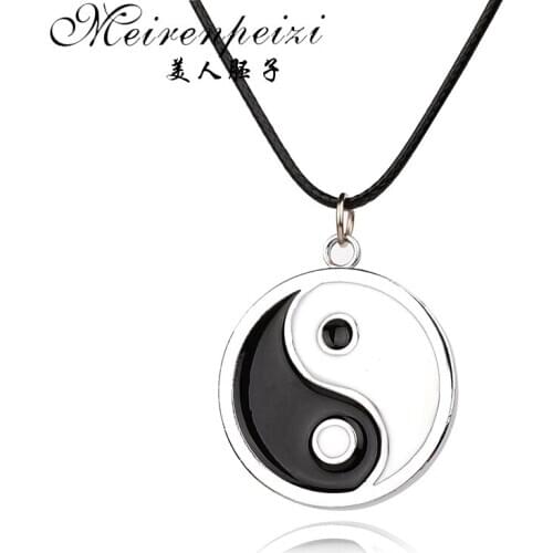 Japanese Anime Necklace Bagua Taiji Symbol Charms Necklace Alloy Yinyang Bijouterie Pendants Choker Wholesale For Friends