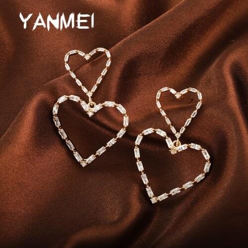 Hollow Love Earrings for Women Exquisite Cute Girl Flexible Heart-shaped Geometric Jewelry Aesthetic Bride Beautiful Accessories