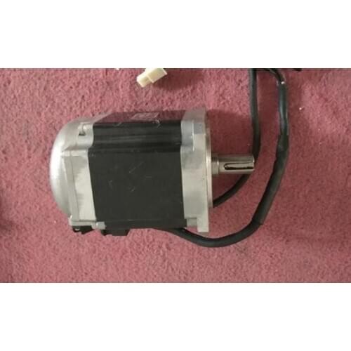 CSMT-08BB1ABT3 servo motor , used in good condition . 80% appearance new , good working , free shipping
