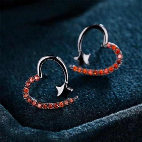 Cute Star Red Crystal Small Stone Earrings Vintage Hollow Heart Stud Earrings For Women Fashion Jewelry Charm Black Gold Earring