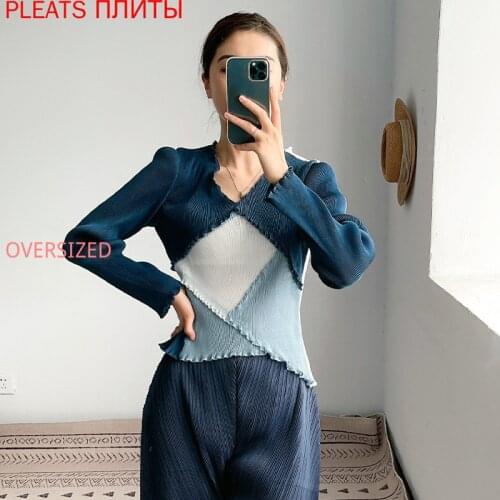 Miyake pleated top womens long-sleeved color matching unique design autumn new slim slimming T-shirt bottoming shirt PLEATS