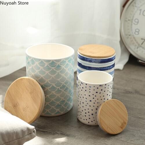 Japanese Style Creative Striped Storage Jar Bamboo Cover Ceramic Tea Cans Grain Separator Sealed Jars Household Kitchen Supplies