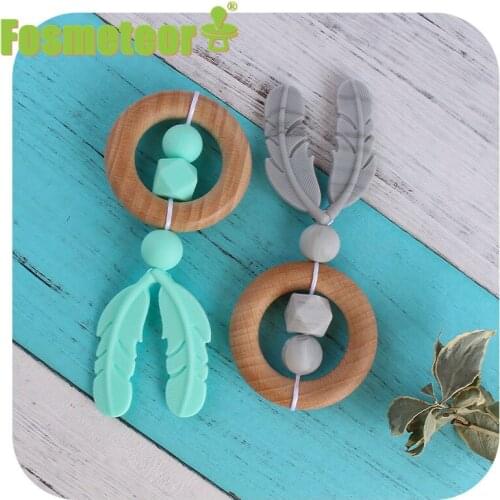 Fosmeteor BPA Free Silicone Beads Feather Pendant Beech Wooden Teething Ring Baby Toy Product 6 Colors Baby Molar Gift
