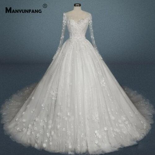 Custom Made Embroidery Appliques Tulle O-Neck Bridal Ball Gown Luxury Full Sleeve Cathedral Train Lace Up Back Wedding Dress