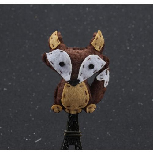 New Children Cotton Fabric Cartoon Handmade Brooch Pins Fashion Jewelry Wholesale Bijoux Chirsmas Gift Kids Accessories