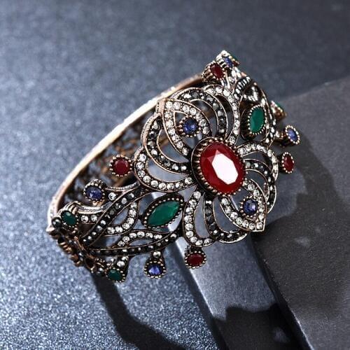 JOYME Brand Designer Crystal Bracelets Bangles Love Big Bracelets for Women Ladies Retro Gold Hand Cuff Bracelet Indian Jewelry