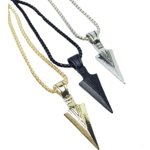 Car Ornament Pendant Metal Personality Arrow Black Gold Silver Auto Interior Rear View Mirror Decoration Accessories Car Hanging