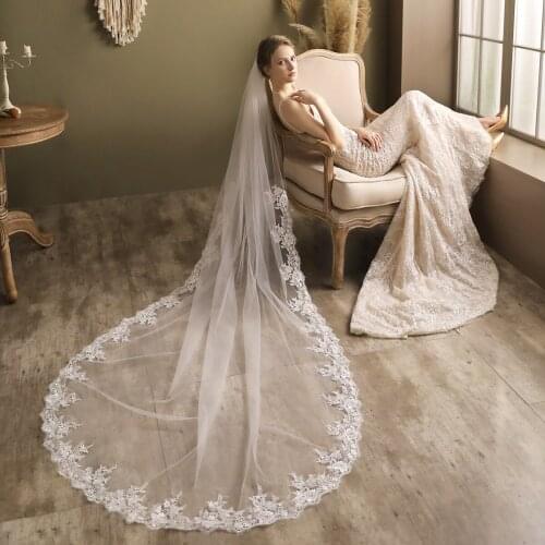 L&P DQL Studio Wedding Long Veils
