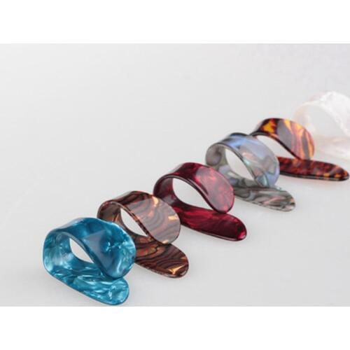 4 Pieces Thumb Finger Guitar Pick Celluloid Mediator Thumbpick for Acoustic Electric Guitarra Thickness